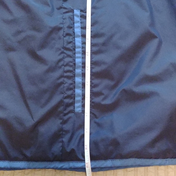 Tommy Hilfiger, XXL, REVERSIBLE Jacket. GREAT CONDITION - Picture 10 of 11